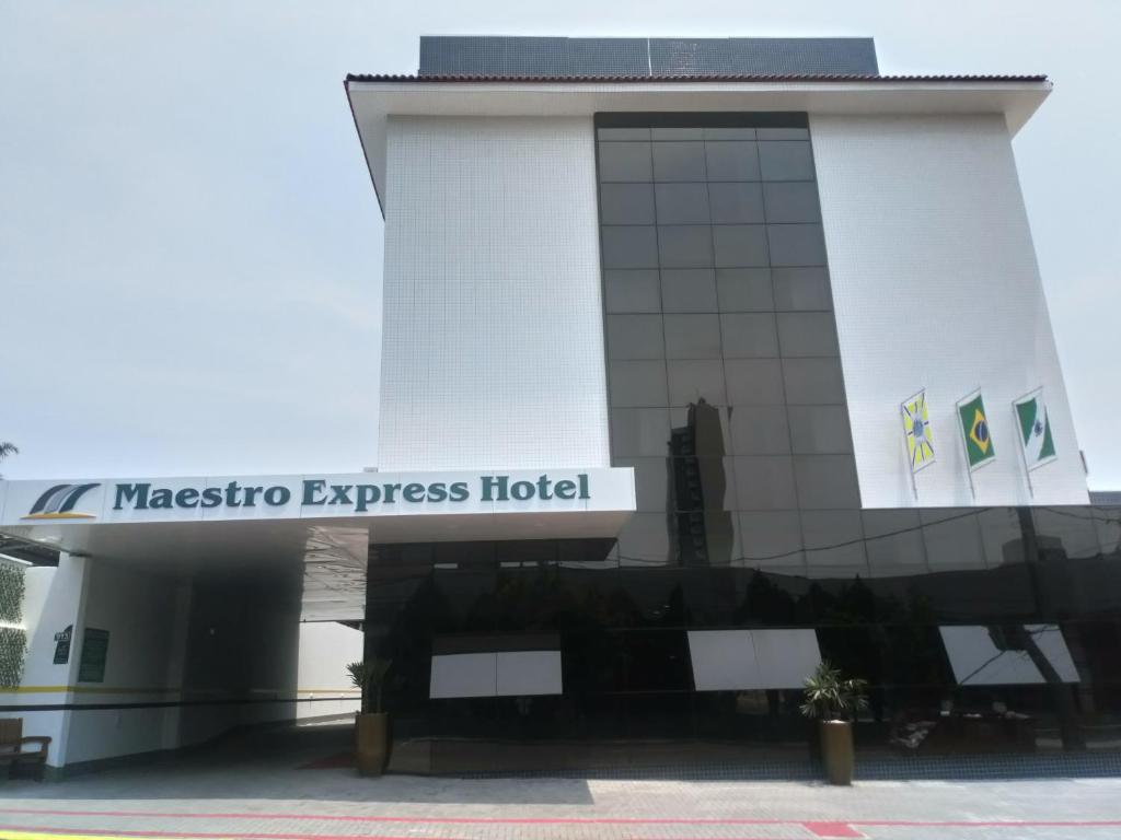  Hotel Maestro Express