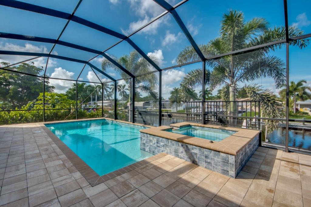 Villa Mayfair, Cape Coral, Cape Coral – Updated 2023 Prices