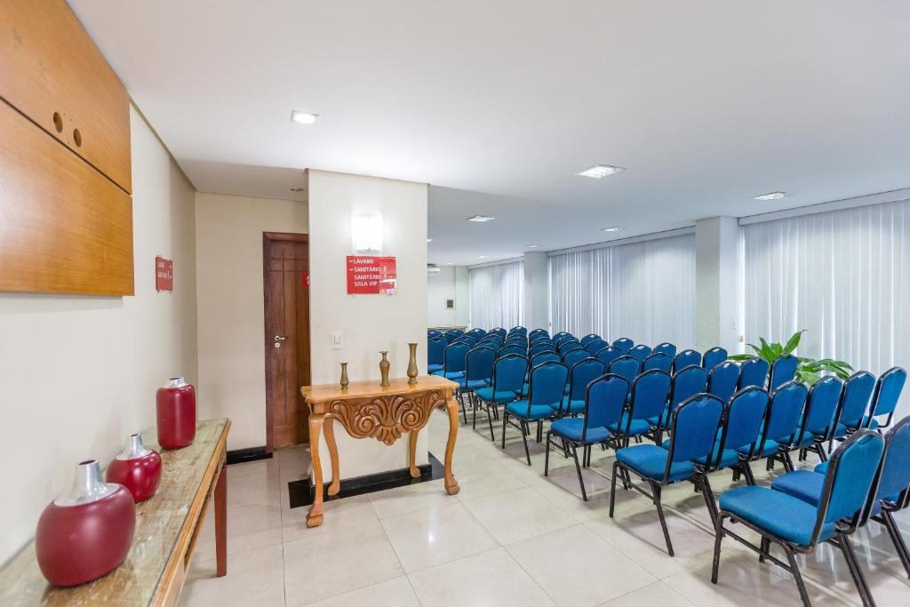 Posezení v ubytování Eunapolis Plaza Hotel
