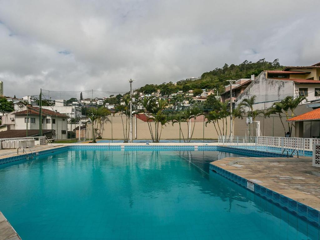  Apartamento ao lado do Shopping Beira-mar com privilegiada localização