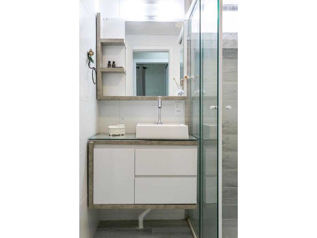  Apartamento ao lado do Shopping Beira-mar com privilegiada localização