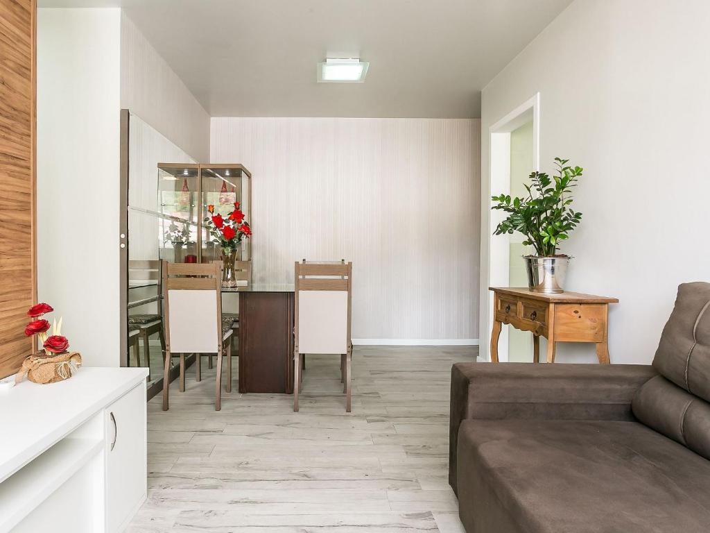  Apartamento ao lado do Shopping Beira-mar com privilegiada localização