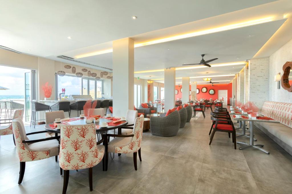 Posezení v ubytování Sea Breeze Beach House All Inclusive by Ocean Hotels