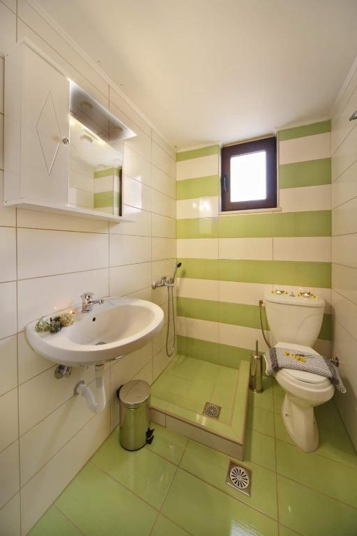 Sfakia Thea Apartments - Bahçe Manzaralı Daire