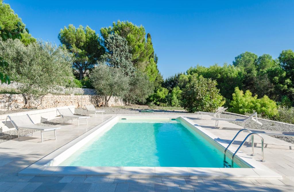 The swimming pool at or close to iTrulliescape