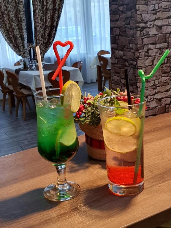 Nápoje v ubytování Hotel Popasul Regelui Transalpina