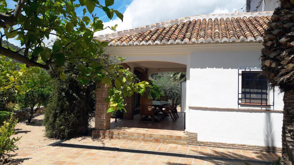 The building in which the holiday home is located