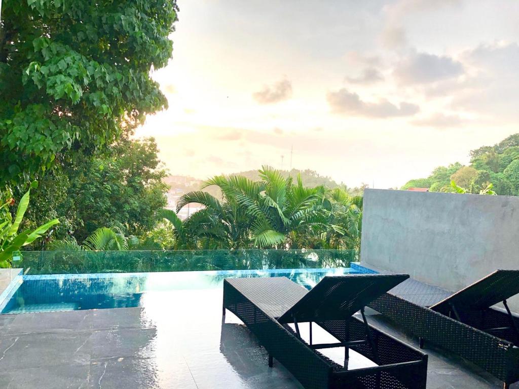 Baan Saint-Tropez Seaview Villas Kata Beach - Villa De Deux Chambres