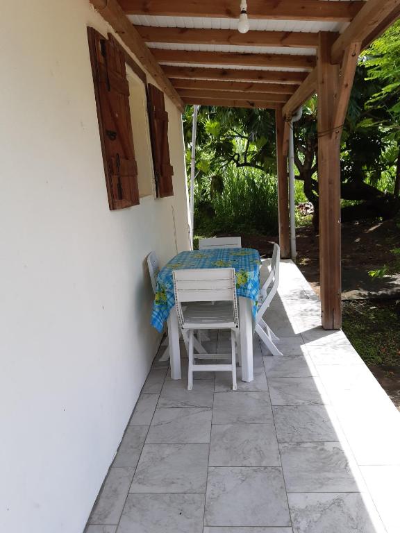 Taman di luar Maison de la plage