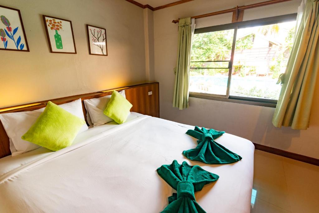 Medio De Pai - Chambre Double De Luxe Avec Vue De La Piscine