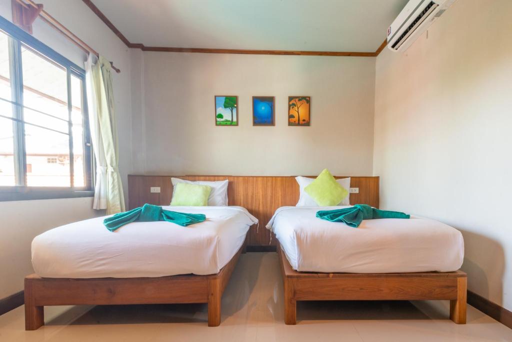 Medio De Pai - Salle Jumelle De Luxe Avec Vue De La Piscine