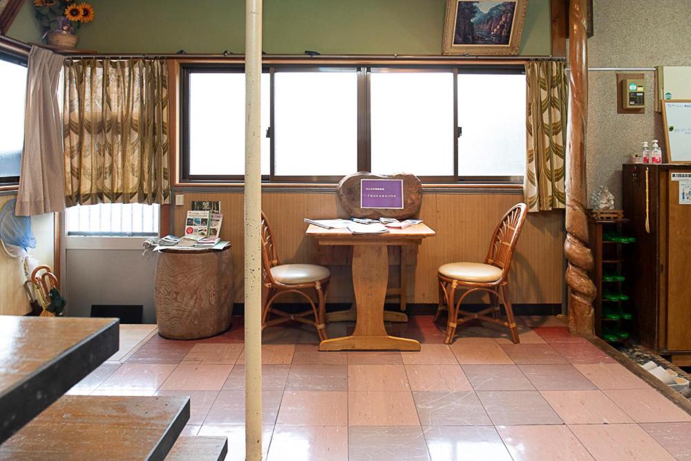Posezení v ubytování TSUKASA HOUSE English OK Kumano Kodo Experienced Lodge Within walking distance from station 無料駐車場あり