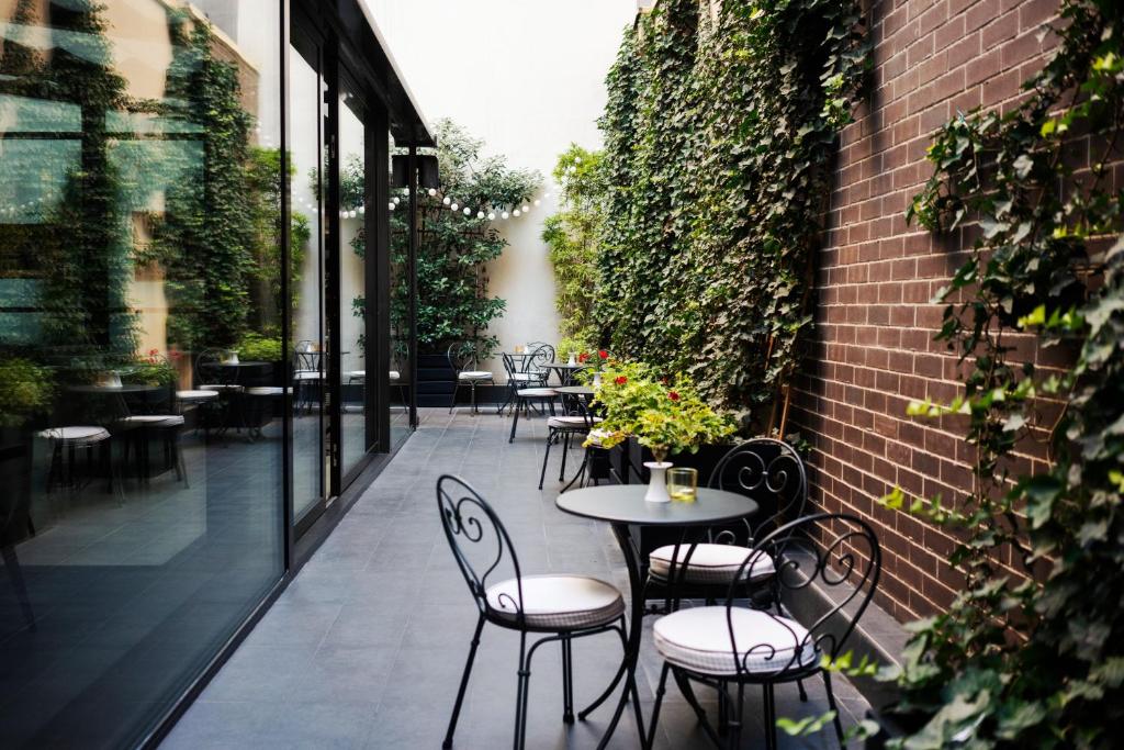 Envoy Hotel - Resim 9