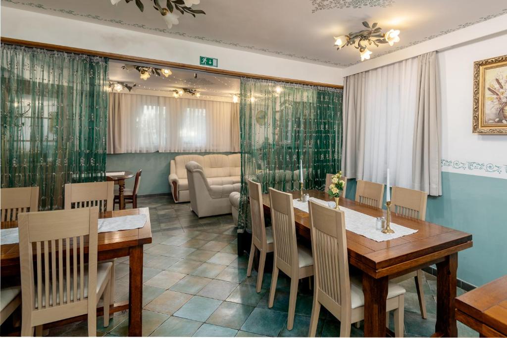 Posezení v ubytování Jagodic Garni Hotel
