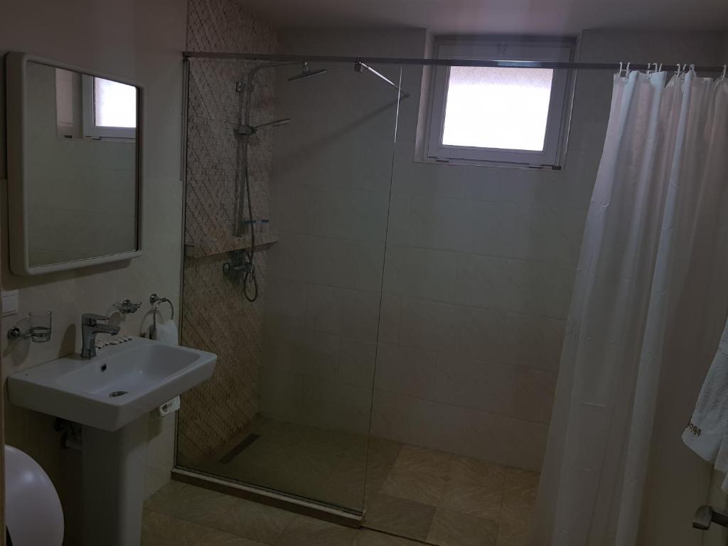 Cross Resort Hotel - Apartment With Balcony