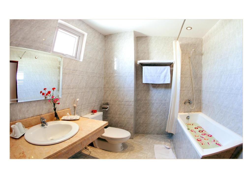 Koupelna v ubytování Dai A Hotel