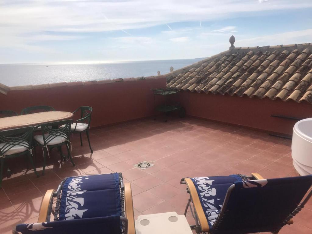 Balkón alebo terasa v ubytovaní Puerta del Mar, ático&SPA incluido en primer linea