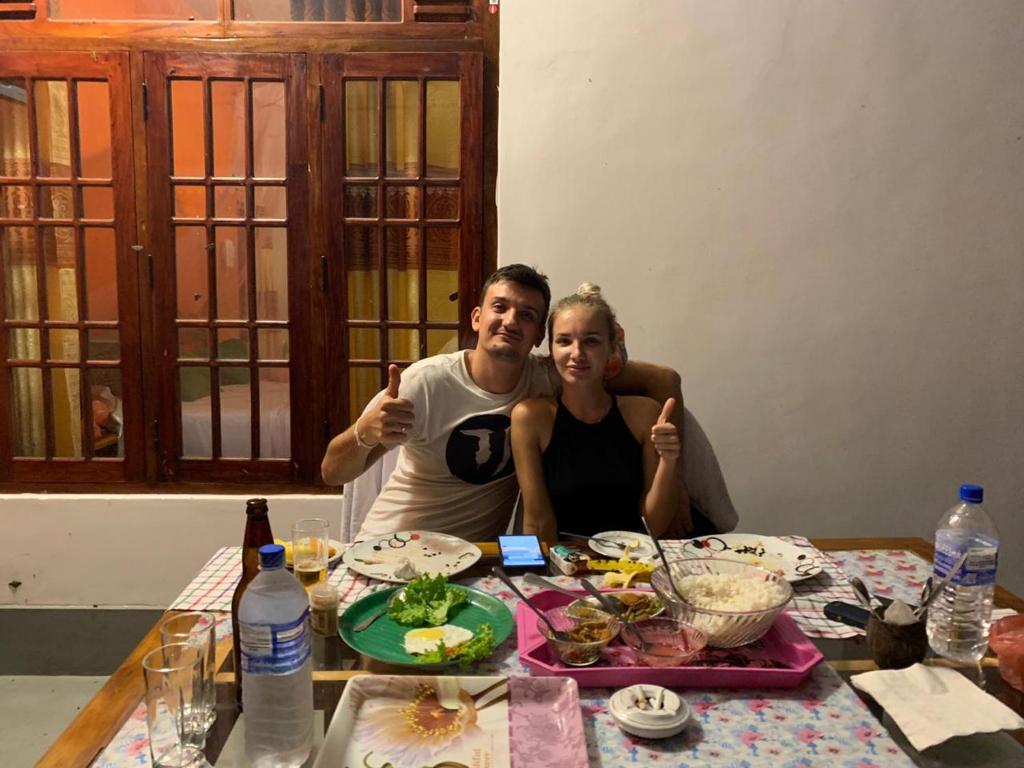 Nápoje v ubytování Induwara Guest