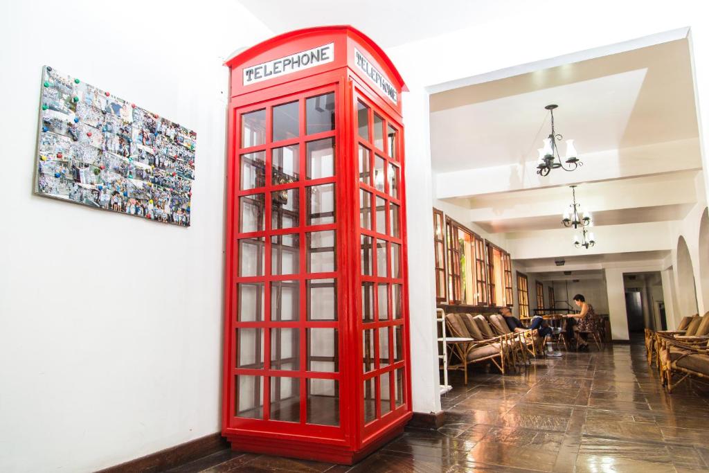  Hotel Londres