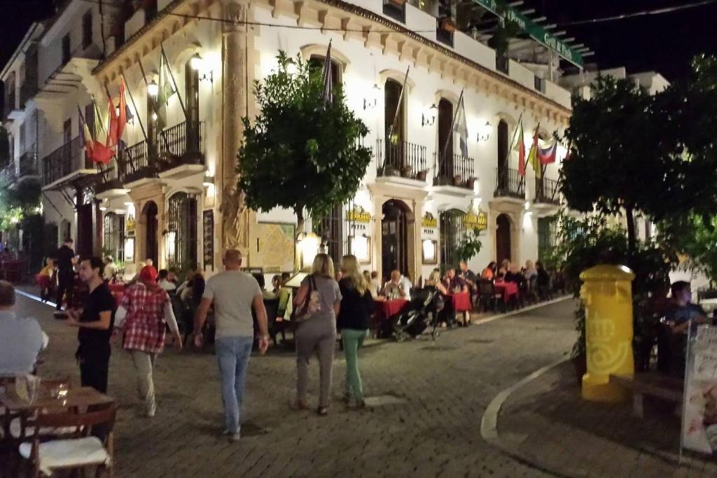 Hostia v ubytovaní Apartment en el centro de Marbella, free Wi-Fi