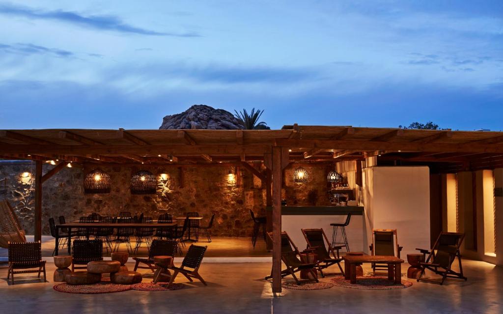 Foto 7 de Almyra Guest Houses