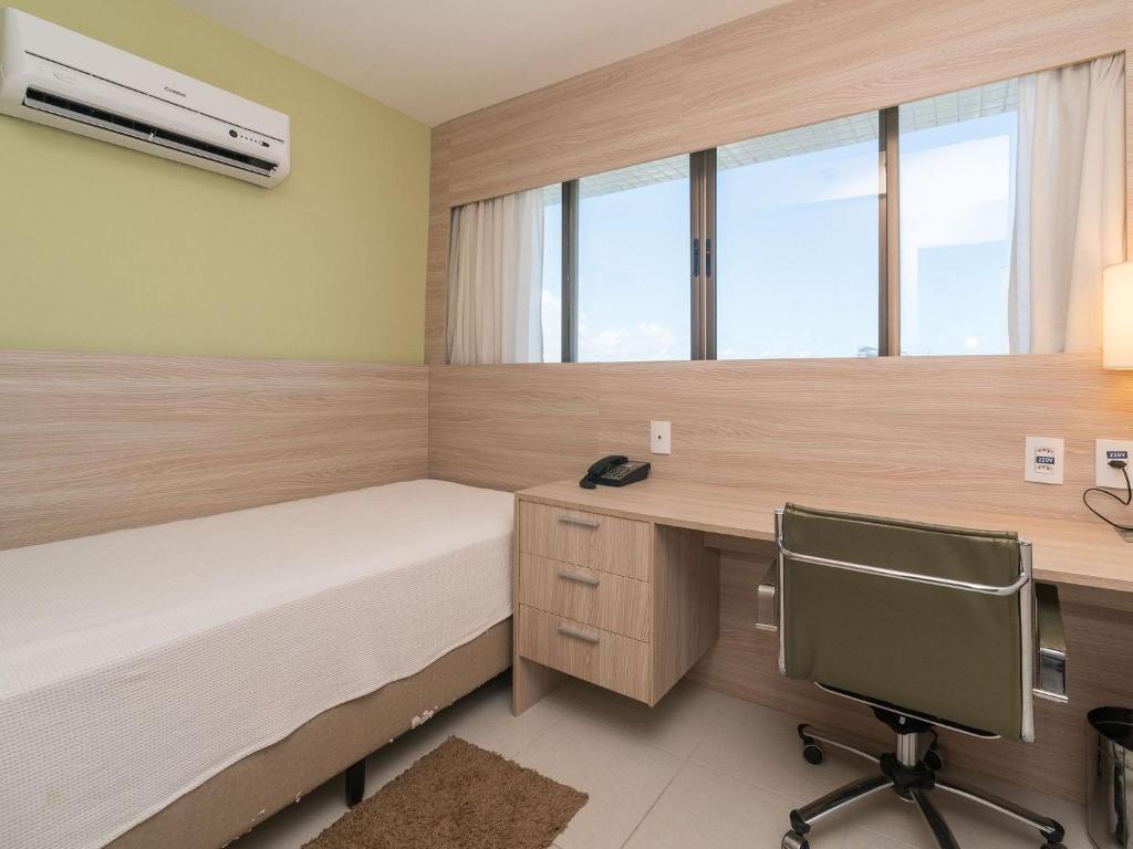  NOB2104 Excelente Flat em Boa Viagem com 2 quartos