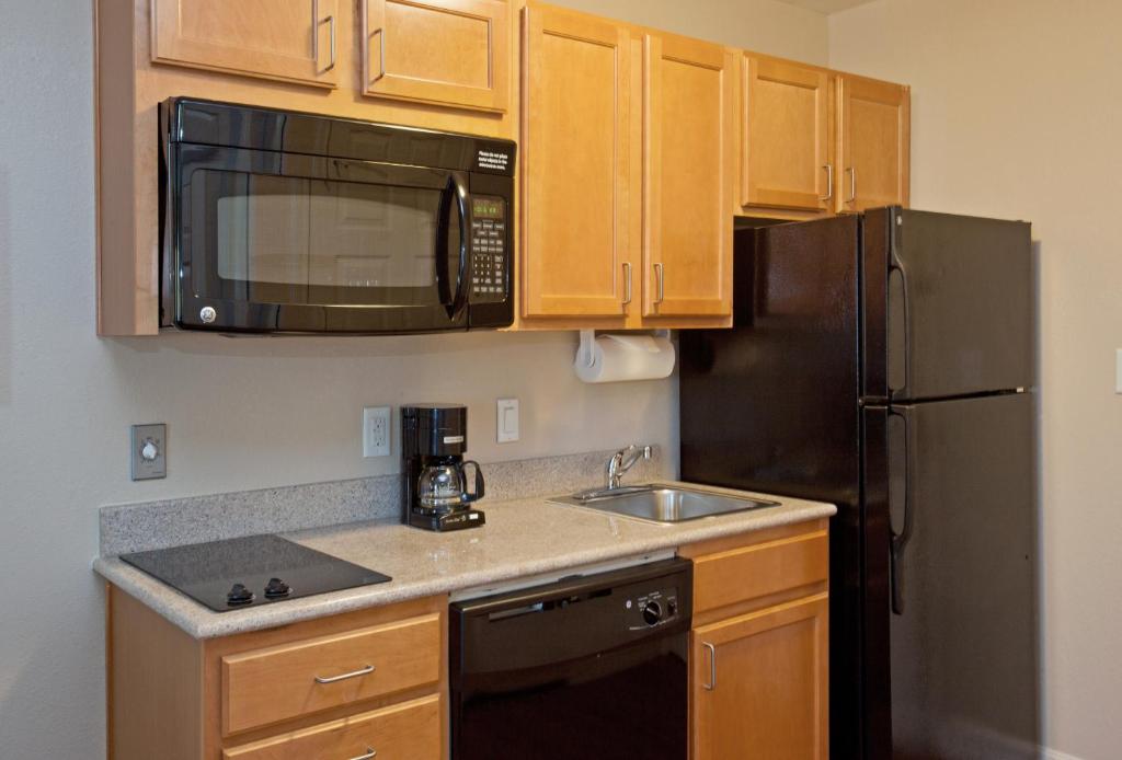 Candlewood Suites La Porte by IHG photo