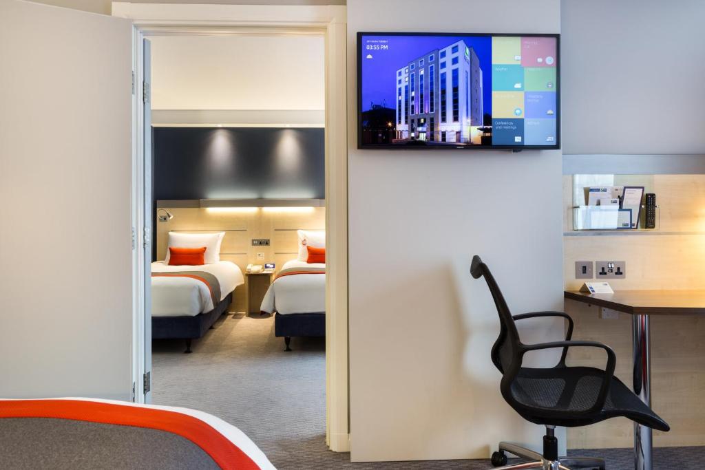 Holiday Inn Express London - Watford Junction, an IHG Hotel - Habitación Gemela Estándar: Acceso A Discapacitados