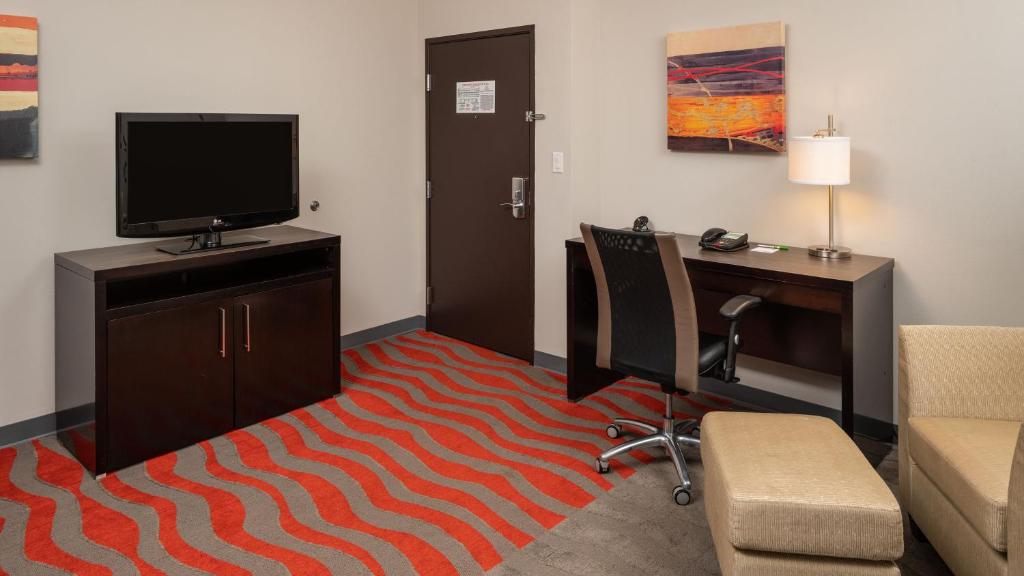 Holiday Inn Houston West - Westway Park, an IHG Hotel - Suite King De Una Habitación