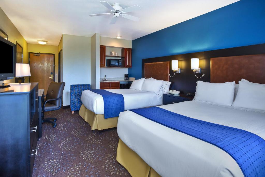Holiday Inn Express Mackinaw City by IHG - Standardzimmer Mit Zwei Queensize-Betten