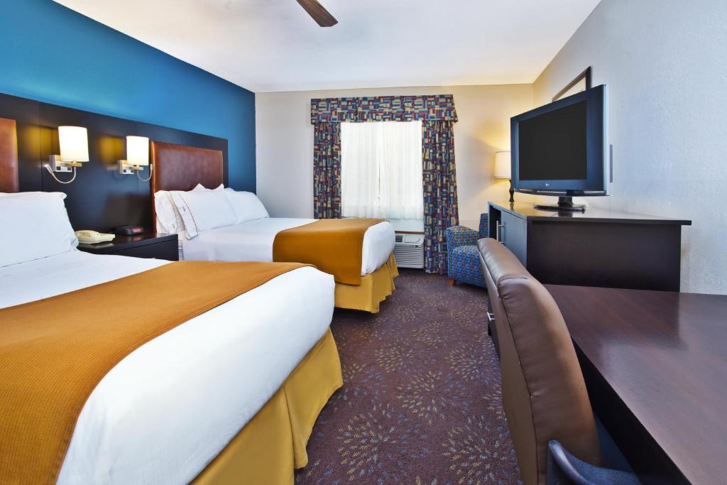 Holiday Inn Express Mackinaw City by IHG - Error