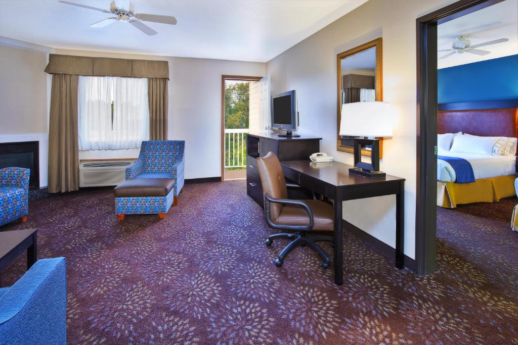 Holiday Inn Express Mackinaw City by IHG - Suite Mit Einem Schlafzimmer