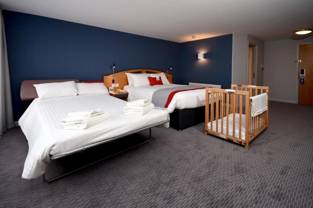 Postel nebo postele na pokoji v ubytování Holiday Inn Express Liverpool-Albert Dock by IHG