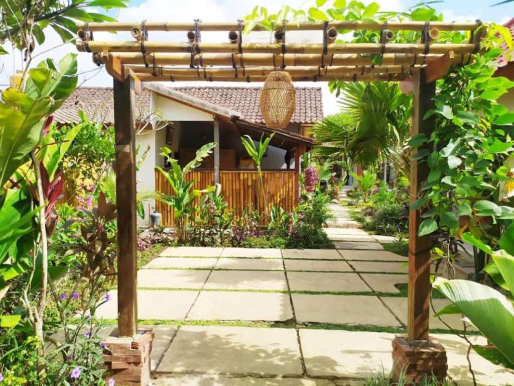 Zahrada ubytování BatanTop Ubud guest house