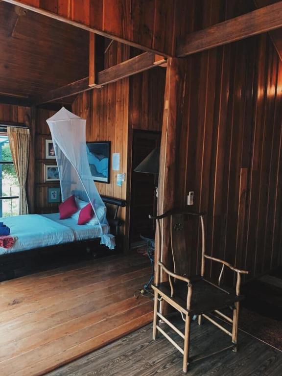 Postel nebo postele na pokoji v ubytování Thiwson Beach Resort - SHA Extra Plus