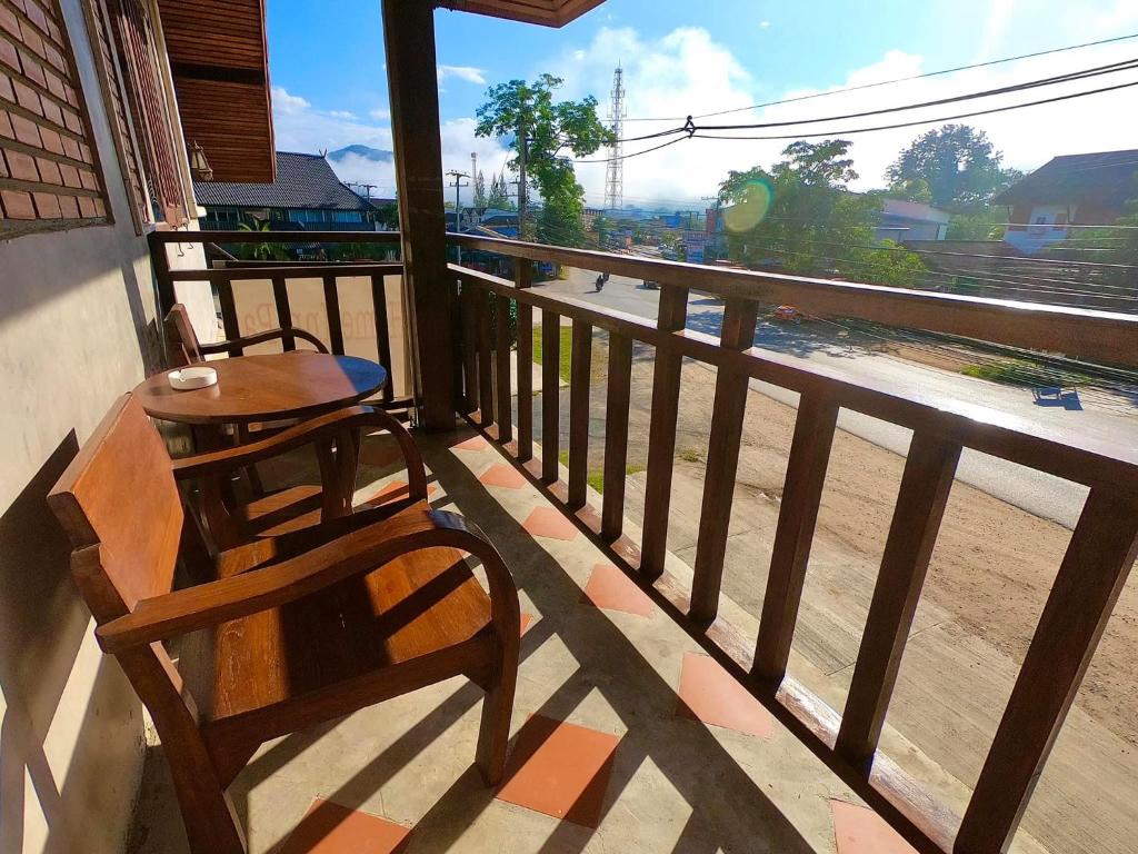 Balkón nebo terasa v ubytování Home Inn Pai Garden