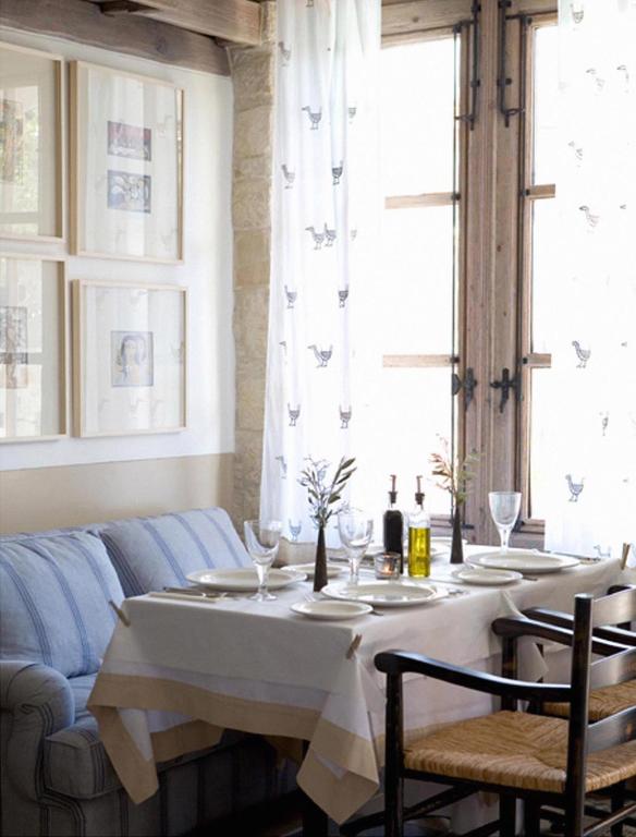 Posezení v ubytování Apokryfo Traditional Guesthouse