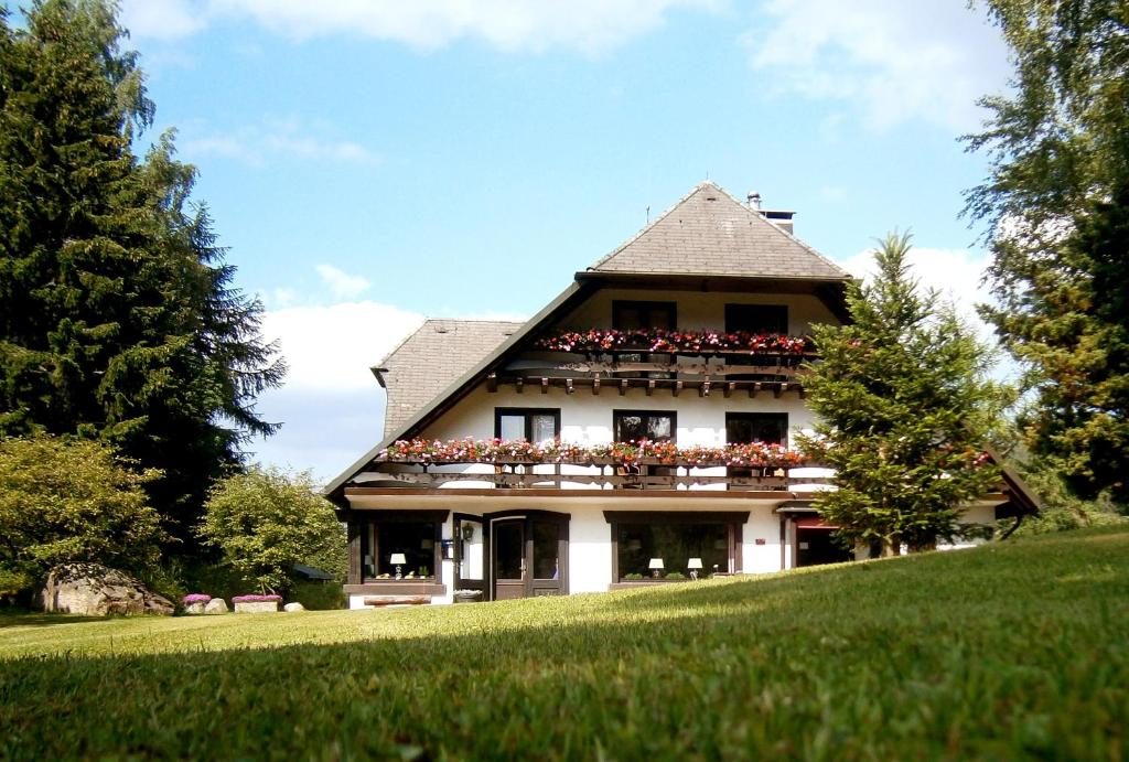 Gallery image of Gästehaus Behabühl in Feldberg