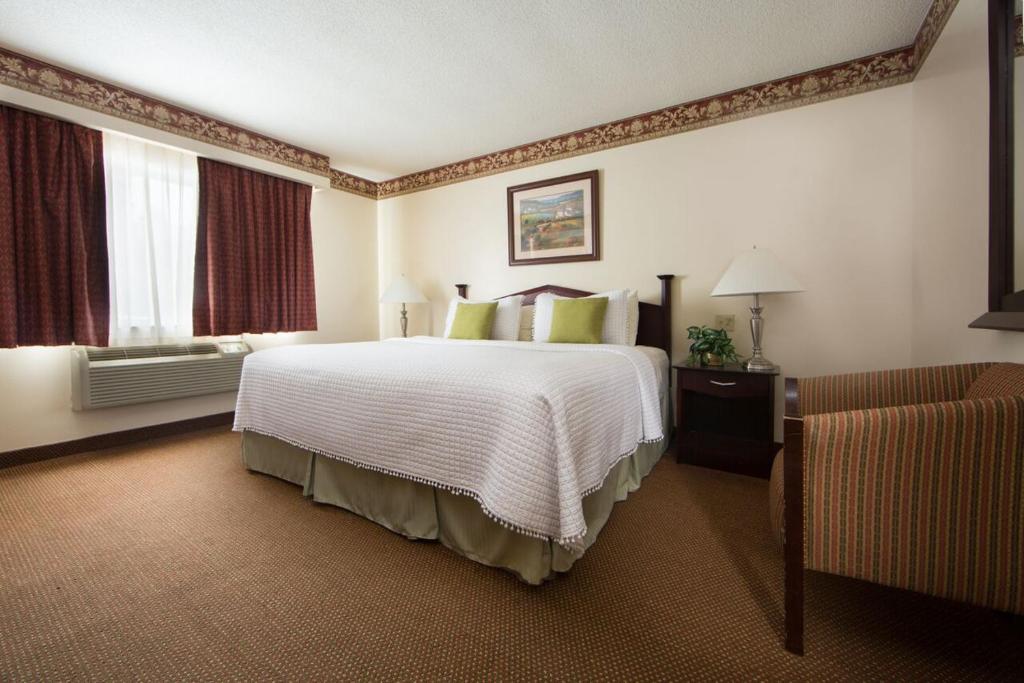 Villa Roma Resort and Conference Center - Suite De Dos Habitaciones