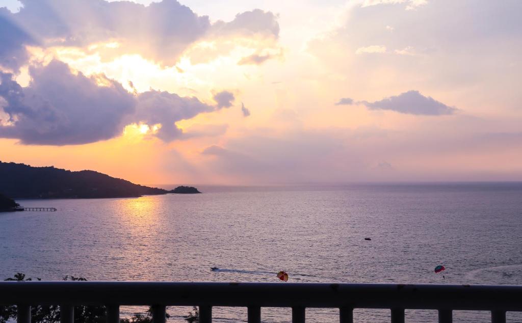 Patong Tower Seaview Family 3 Bedrooms Spa パトンビーチ 21年 最新料金 Patong Tower Seaview Family 3 Bedrooms Spa パトンビーチ 21年 最新料金