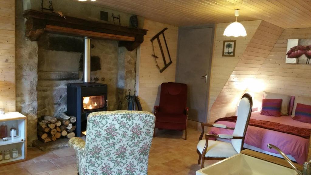 Posezení v ubytování Chambres d'Hôtes Le Plessis à Broye