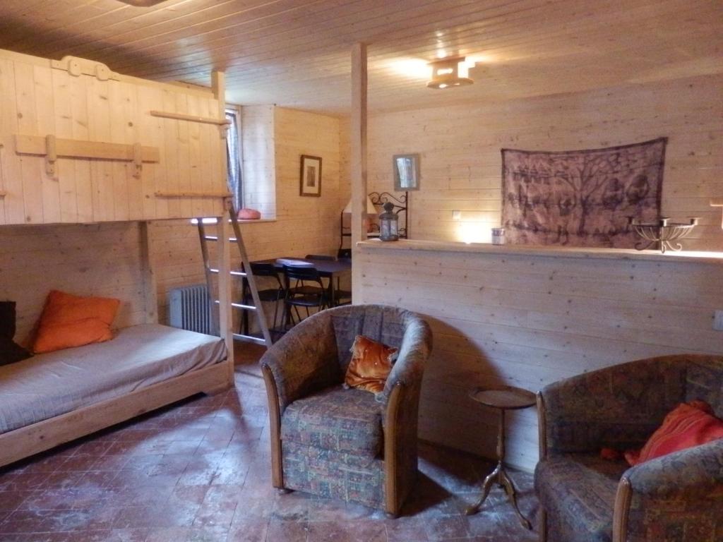 Posezení v ubytování Chambres d'Hôtes Le Plessis à Broye