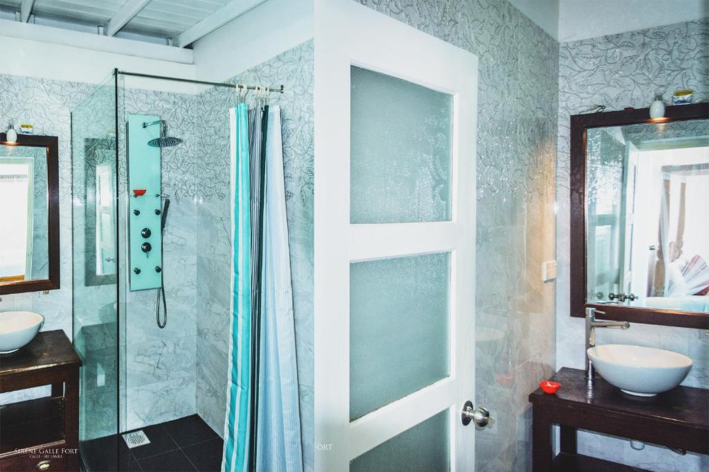 Sirène Galle Fort - 12