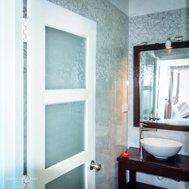 Sirène Galle Fort - 10