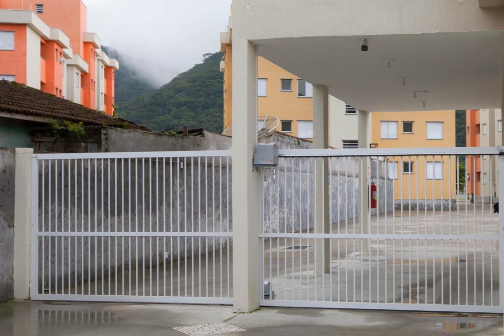  Apto Ubatuba Condomínio Sun Way Piscina Churrasqueira