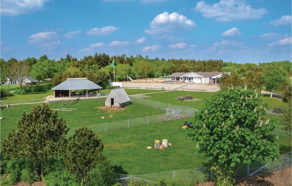 Zahrada ubytování Holiday Home Blomstervangen Oksbøl