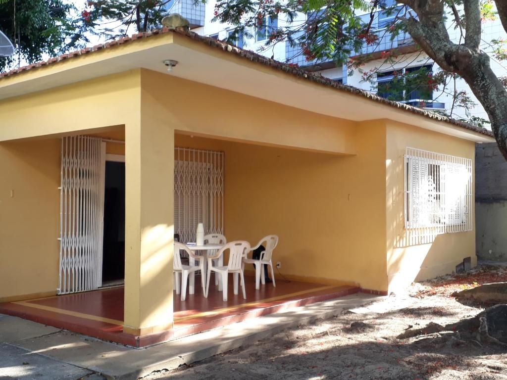  Ano Novo! Aproveite amplo espaço em Casa de Praia para Grupos e Familias