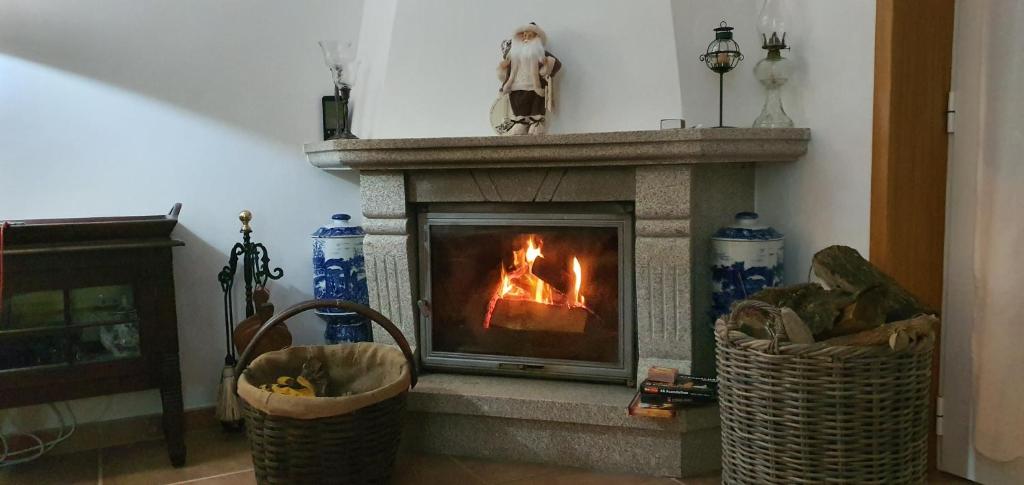 Fotografie z fotogalerie ubytování Afonso's House Alpendurada v destinaci Memorial