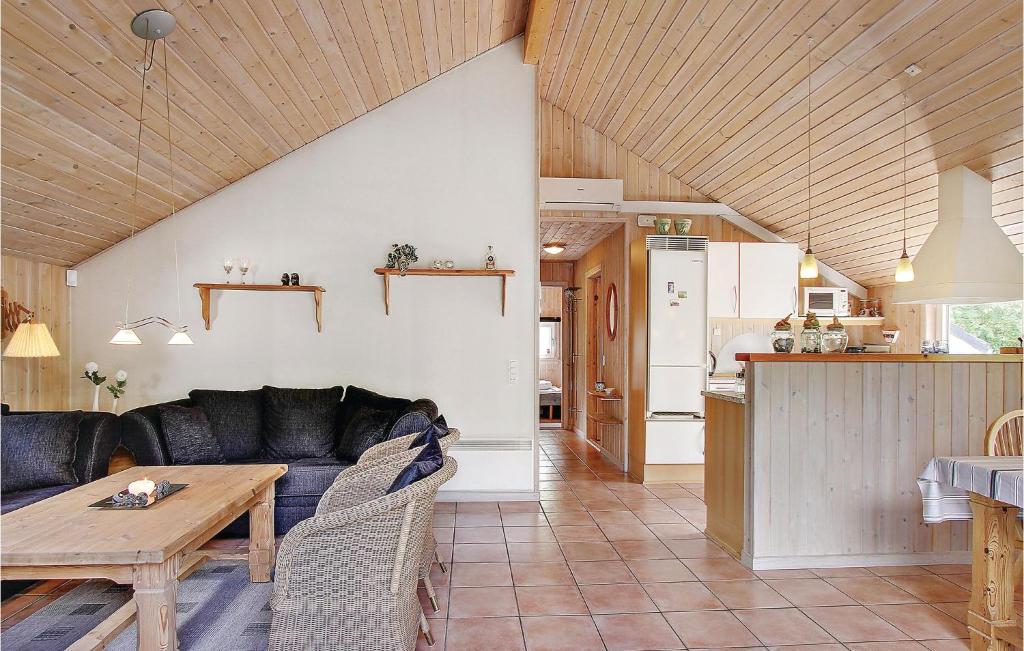 Posezení v ubytování Holiday Home Nøddehaven Oksbøl Iv