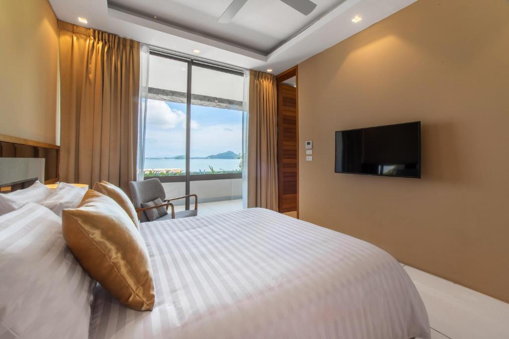TV a/nebo společenská místnost v ubytování Villa Skyfall Thailand Phuket